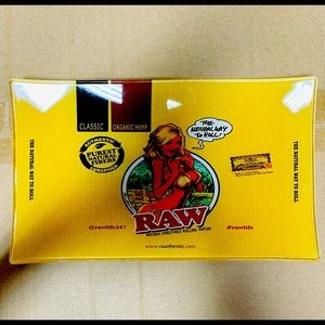 RAW Themed Shatter Resistant Tray